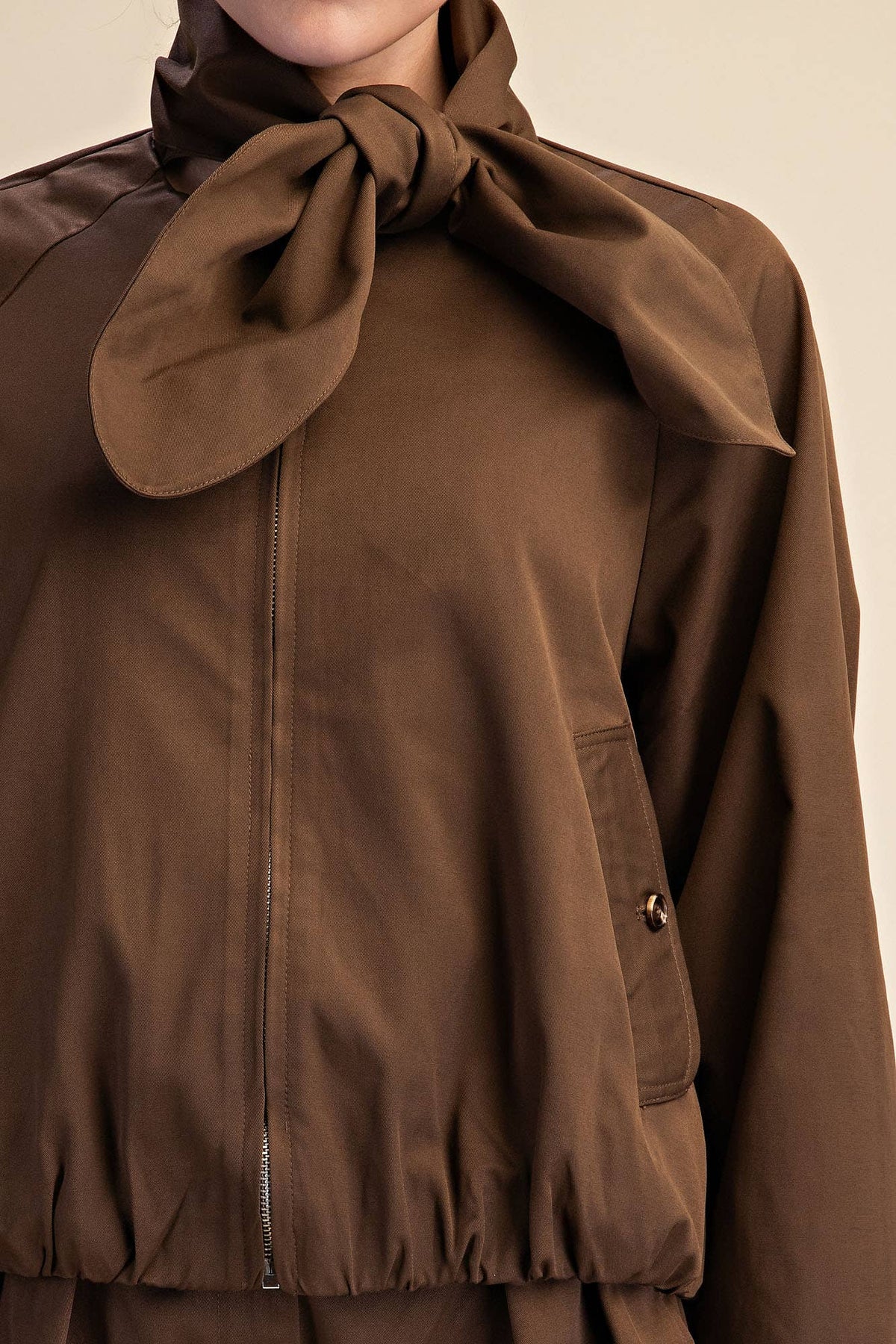Scarf Collar Long Sleeve Puffy Jacket: Beige / L