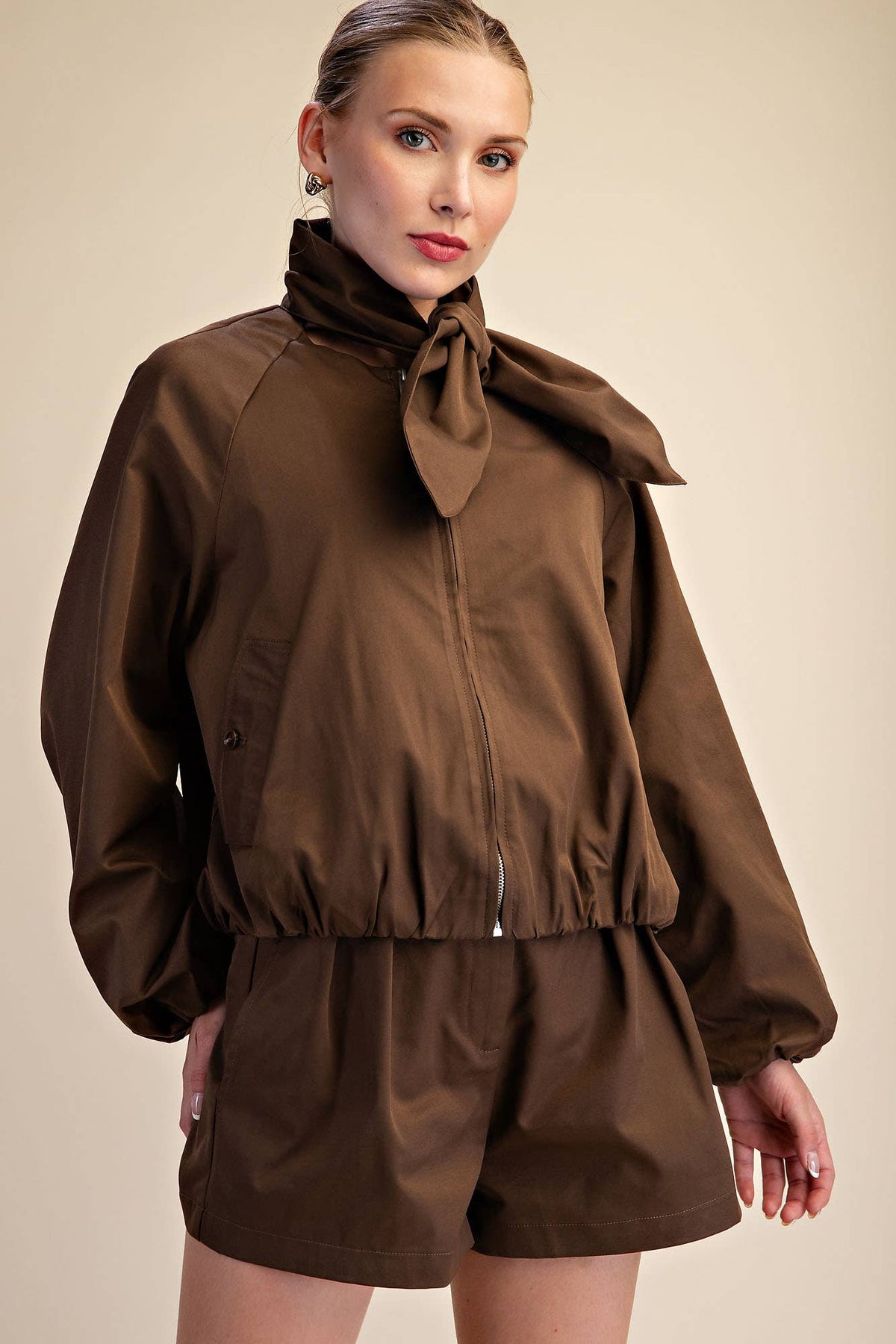 Scarf Collar Long Sleeve Puffy Jacket: Beige / L