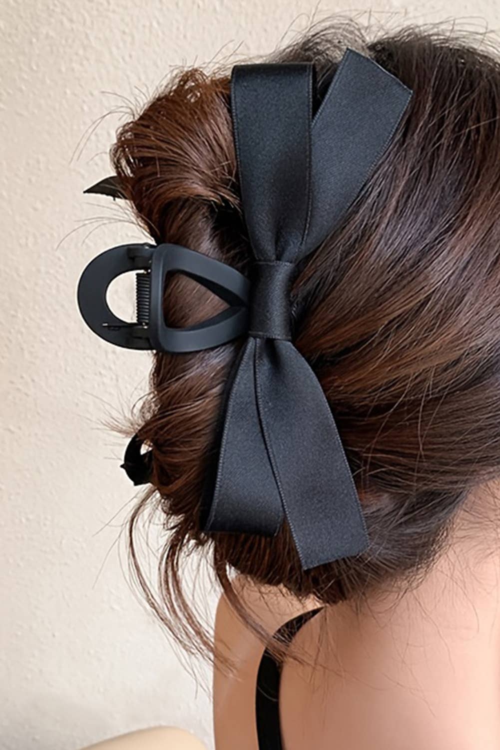 Large Bow Hair Claw Clip: Black